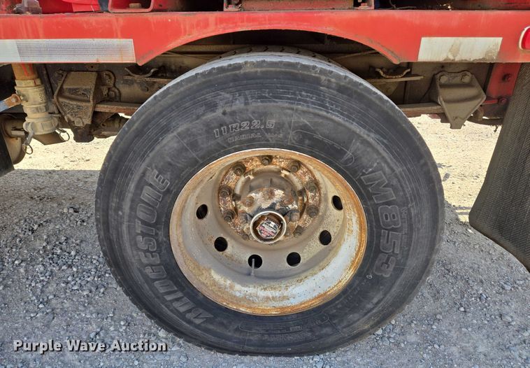 image for item EN8239 1993 Ford CF8000 inversion boiler truck 