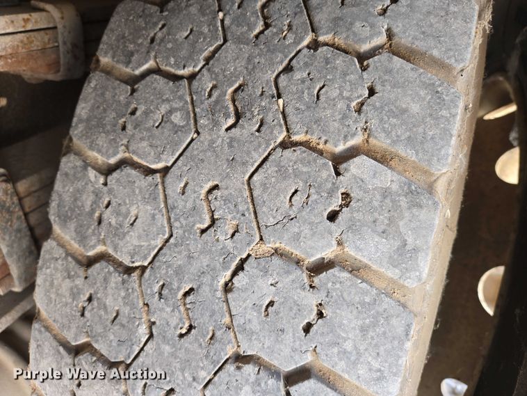 image for item EN8239 1993 Ford CF8000 inversion boiler truck 