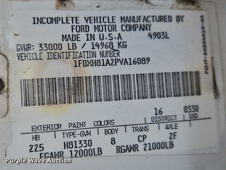 image for item EN8239 1993 Ford CF8000 inversion boiler truck 