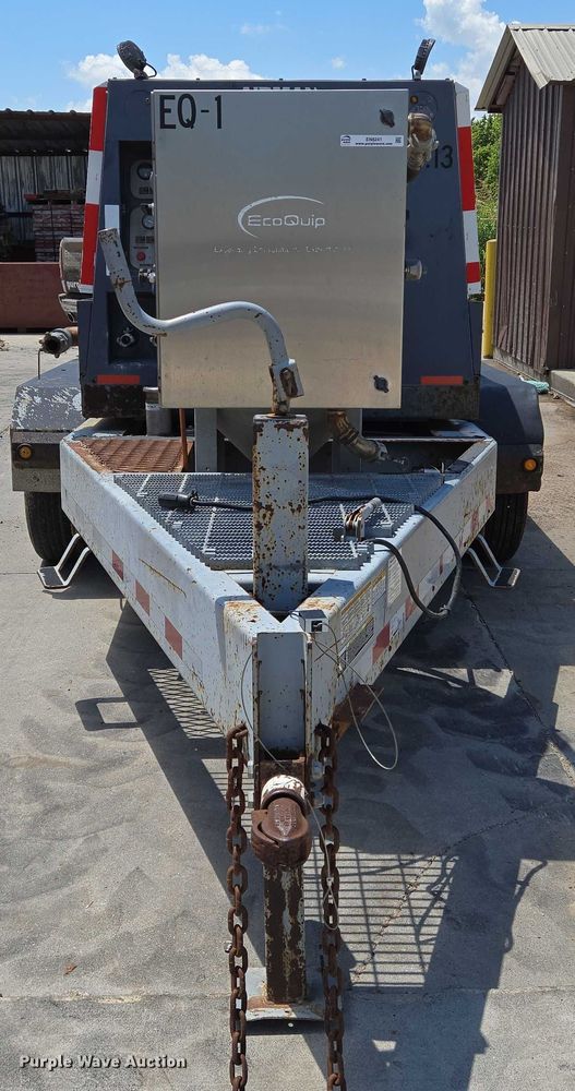 image for item EN8241 2010 EcoQuip EQ400T-A vapor abrasive blast system trailer