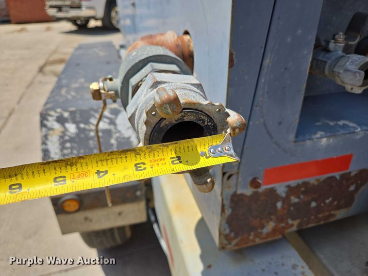 image for item EN8241 2010 EcoQuip EQ400T-A vapor abrasive blast system trailer