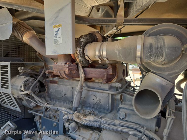 image for item EN8241 2010 EcoQuip EQ400T-A vapor abrasive blast system trailer