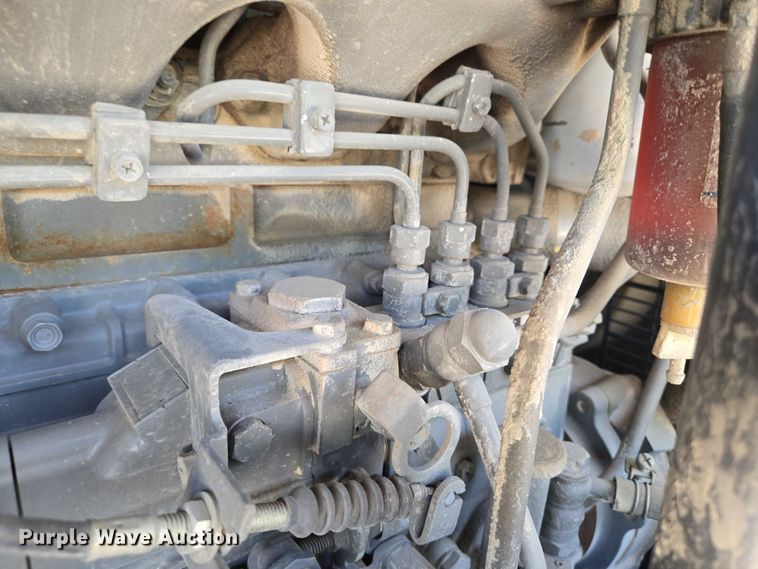 image for item EN8241 2010 EcoQuip EQ400T-A vapor abrasive blast system trailer