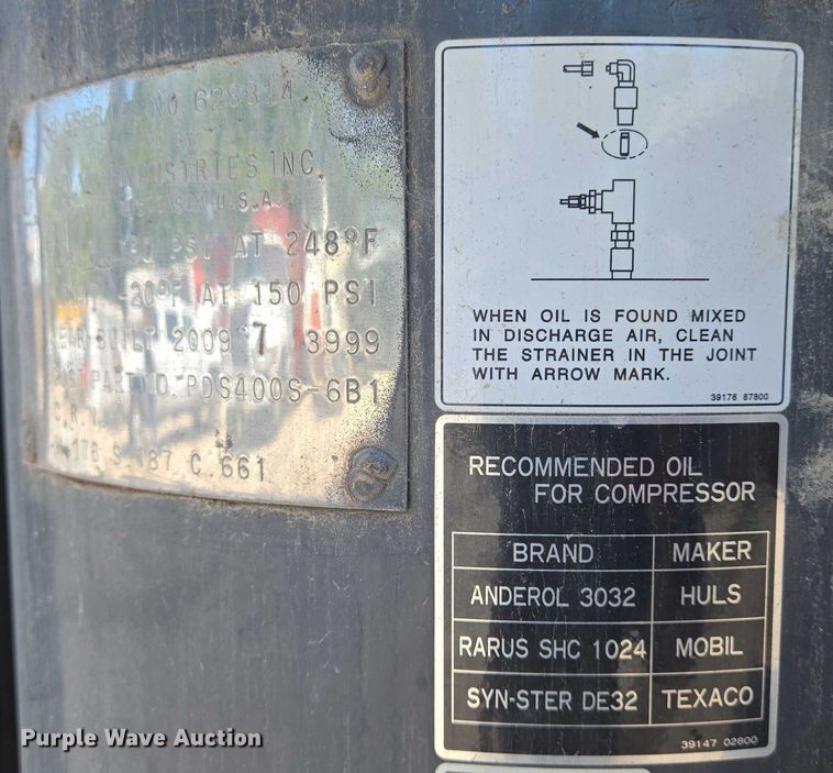 image for item EN8241 2010 EcoQuip EQ400T-A vapor abrasive blast system trailer