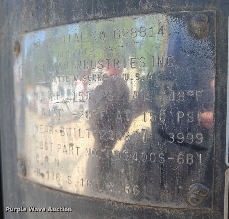 image for item EN8241 2010 EcoQuip EQ400T-A vapor abrasive blast system trailer