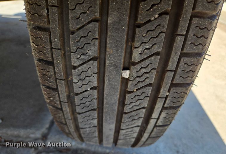 image for item EN8241 2010 EcoQuip EQ400T-A vapor abrasive blast system trailer