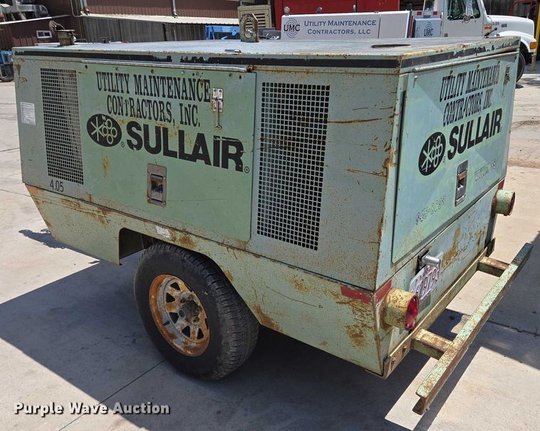 image for item EN8242 1994 Sullair 185 DPQ JD air compressor
