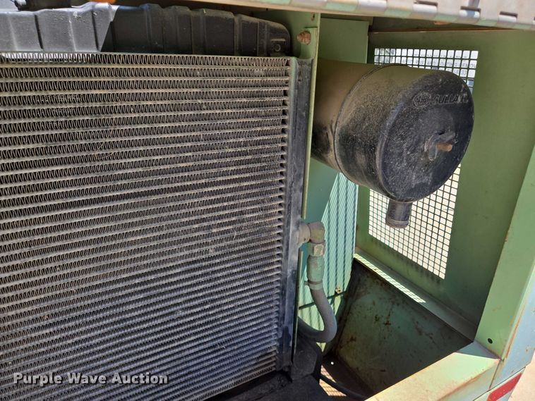 image for item EN8242 1994 Sullair 185 DPQ JD air compressor