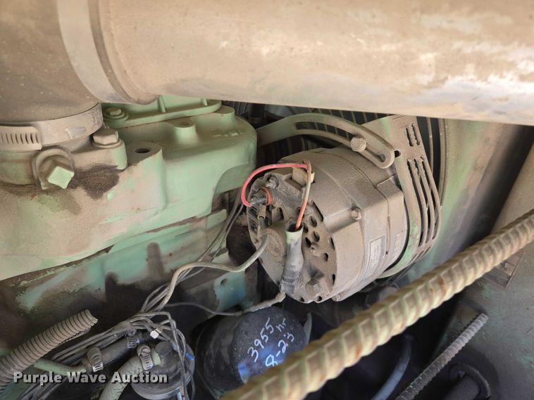 image for item EN8242 1994 Sullair 185 DPQ JD air compressor