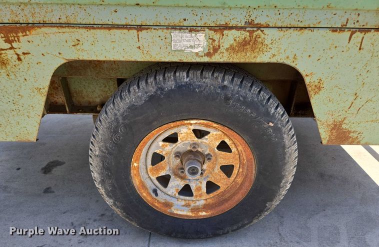 image for item EN8242 1994 Sullair 185 DPQ JD air compressor