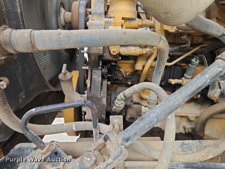 image for item EO4501 2000 GMC C7500 crane truck