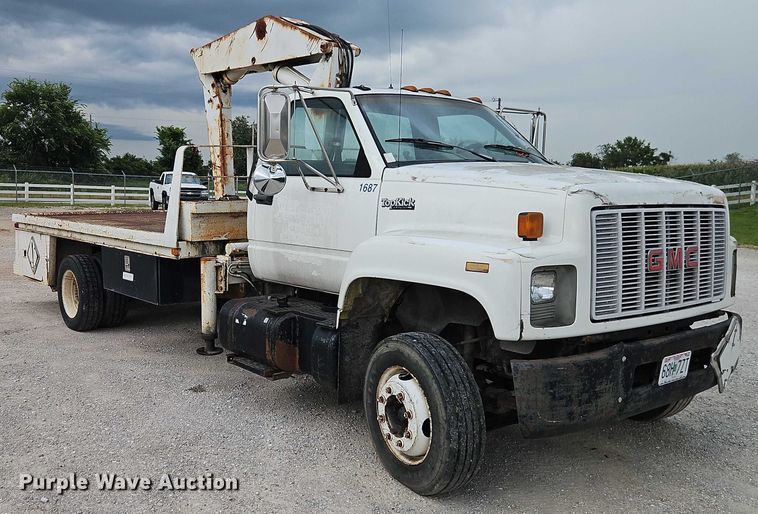 image for item EO4502 1992 GMC Topkick C5500 crane truck