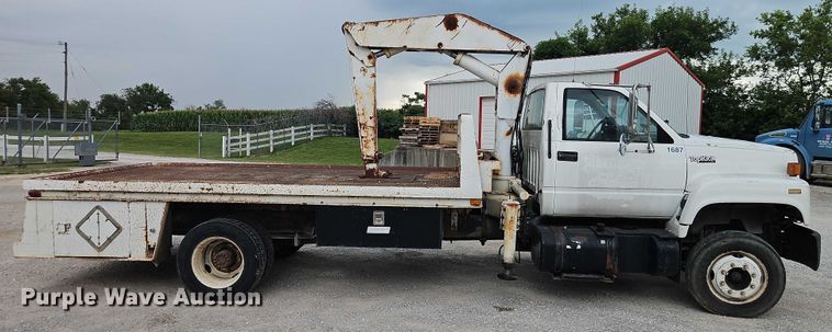 image for item EO4502 1992 GMC Topkick C5500 crane truck
