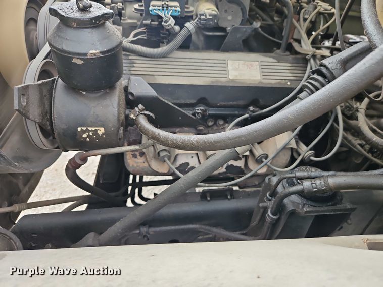 image for item EO4502 1992 GMC Topkick C5500 crane truck