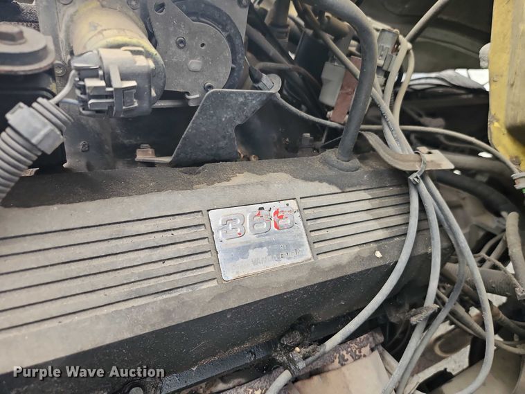 image for item EO4502 1992 GMC Topkick C5500 crane truck