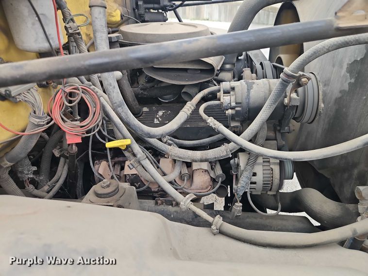 image for item EO4502 1992 GMC Topkick C5500 crane truck