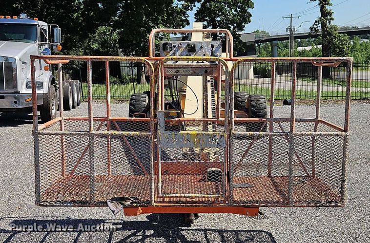 image for item EO4508 1994 JLG 80HX boom lift