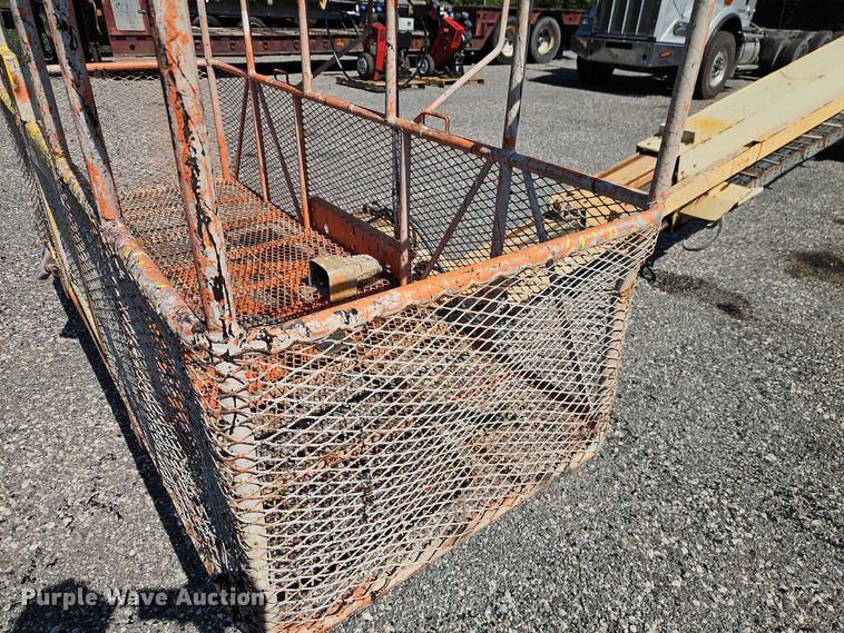 image for item EO4508 1994 JLG 80HX boom lift