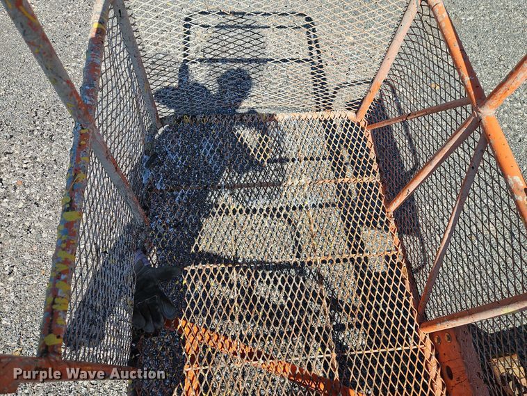 image for item EO4508 1994 JLG 80HX boom lift