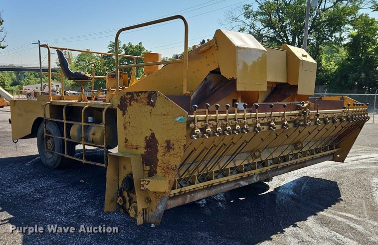 image for item EO4511 Etnyre chip spreader