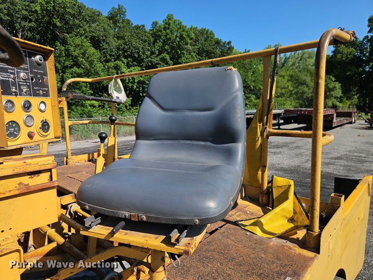 image for item EO4511 Etnyre chip spreader