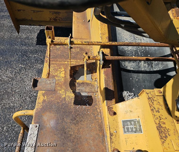 image for item EO4511 Etnyre chip spreader