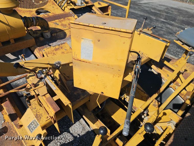 image for item EO4511 Etnyre chip spreader