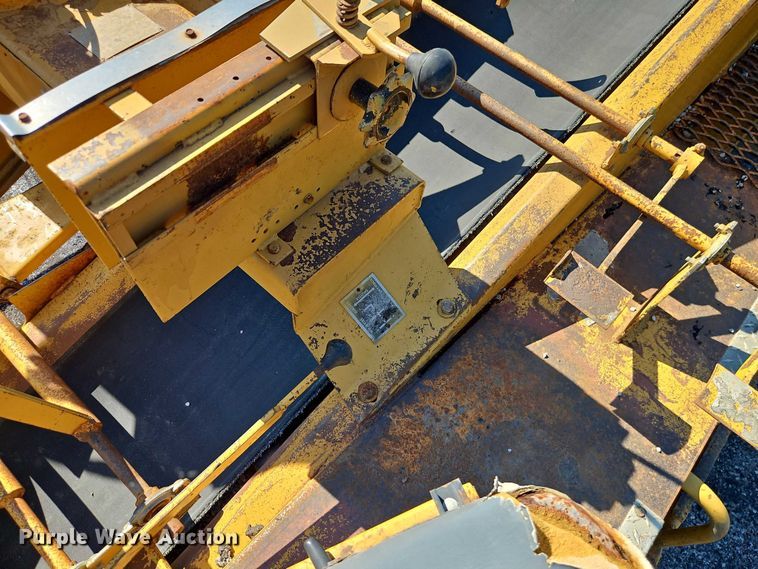 image for item EO4511 Etnyre chip spreader