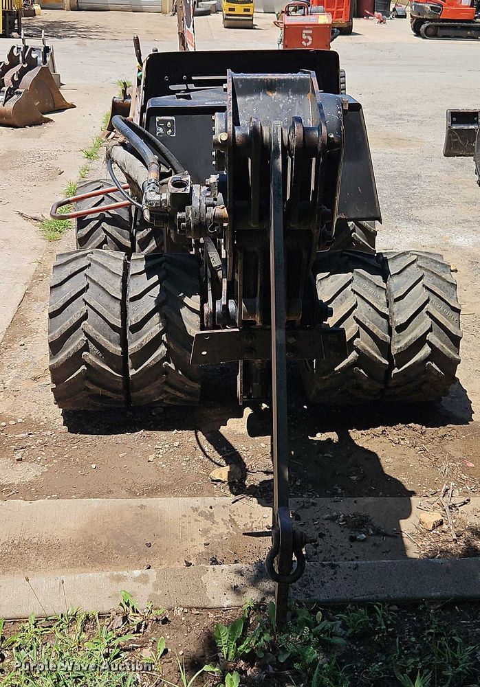 image for item EO4512 2003 Ditch Witch 410SXD trencher