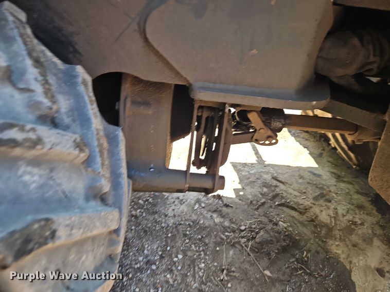 image for item EO4512 2003 Ditch Witch 410SXD trencher