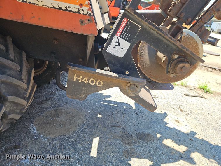 image for item EO4512 2003 Ditch Witch 410SXD trencher