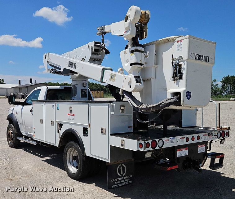 image for item EO4514 2019 Dodge Ram 5500 bucket truck