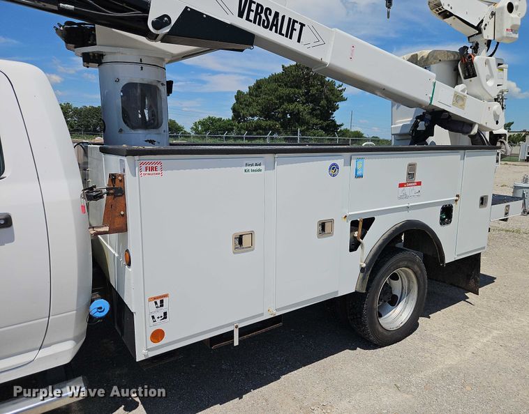 image for item EO4514 2019 Dodge Ram 5500 bucket truck