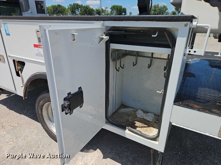 image for item EO4514 2019 Dodge Ram 5500 bucket truck