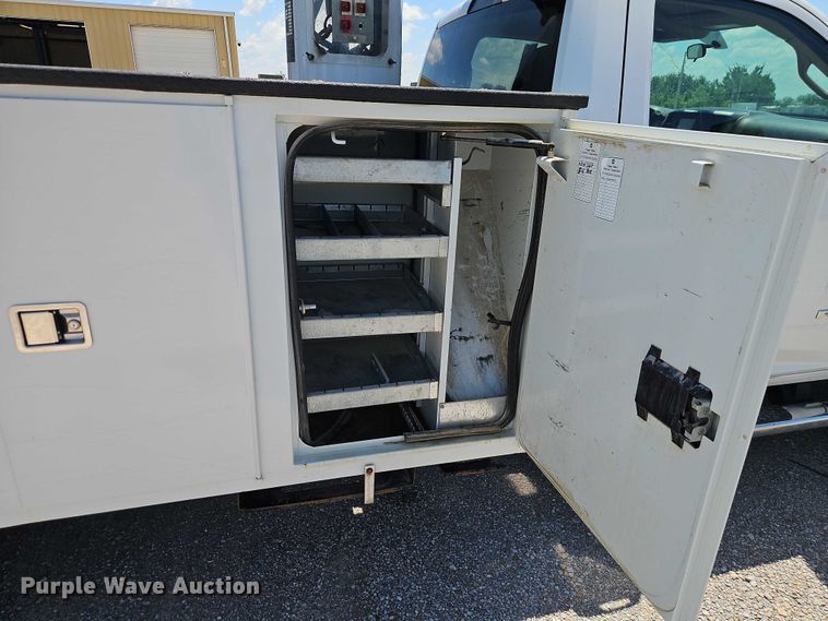 image for item EO4514 2019 Dodge Ram 5500 bucket truck