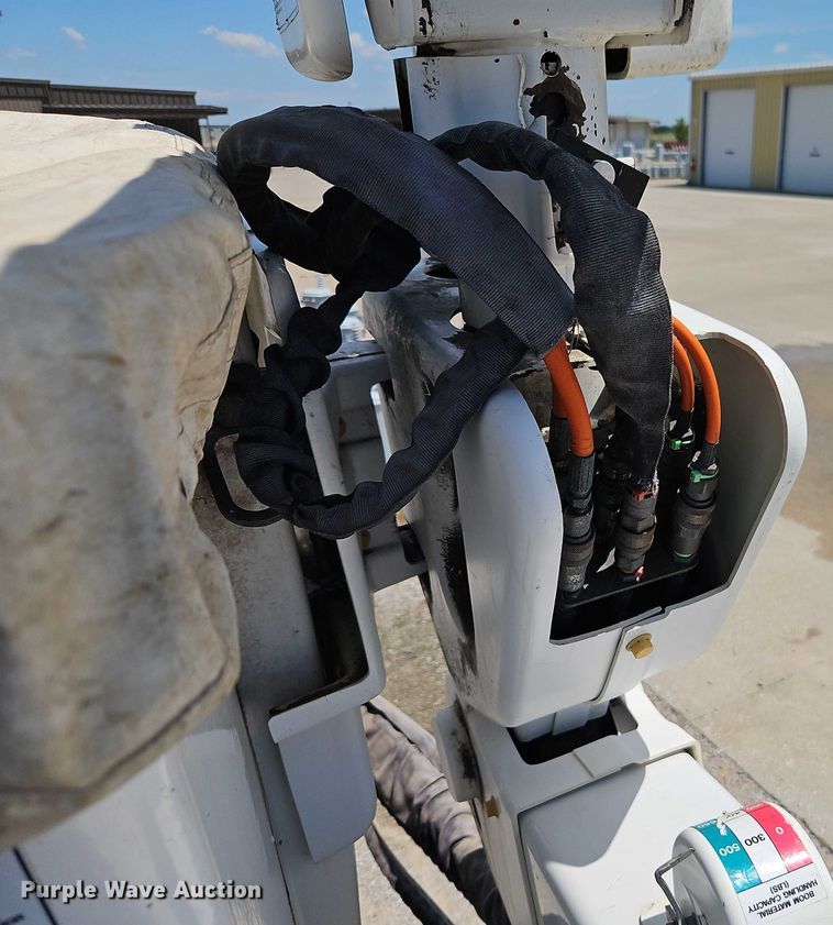 image for item EO4514 2019 Dodge Ram 5500 bucket truck