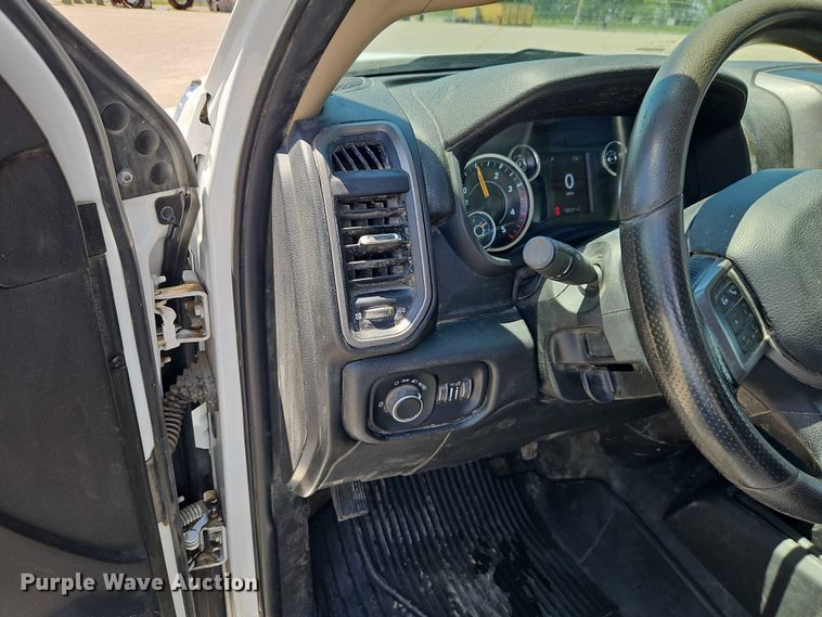 image for item EO4514 2019 Dodge Ram 5500 bucket truck