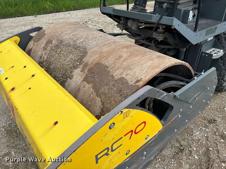 image for item EQ4050 2018 Wacker Neuson RC70 single drum vibratory roller