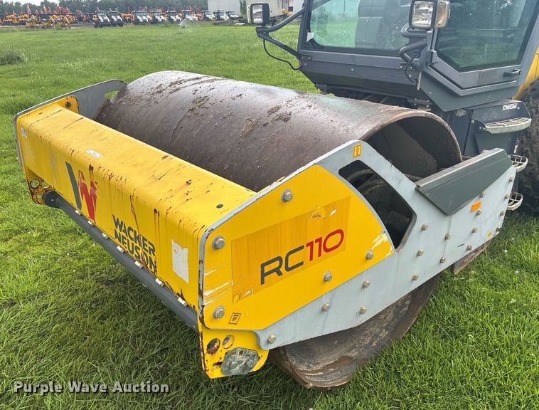 image for item EQ4053 2019 Wacker Neuson RC110 single drum vibratory roller