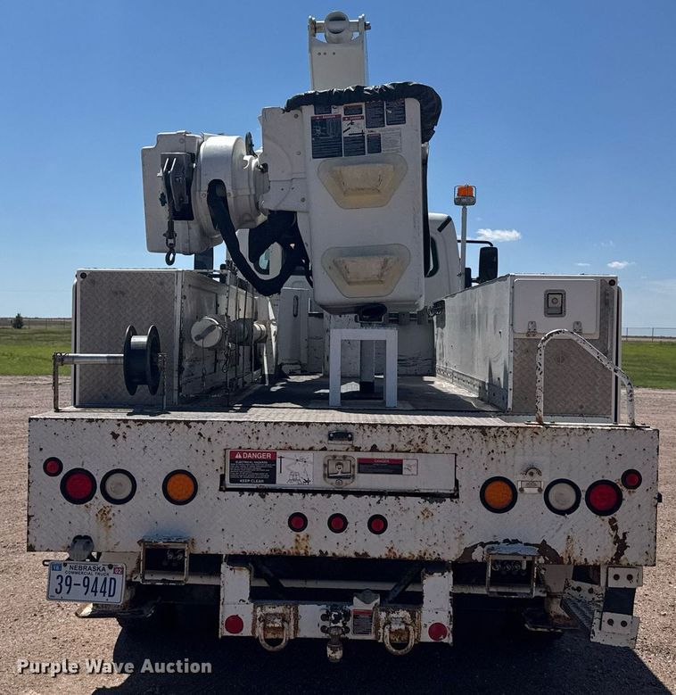 image for item ER2088 2012 Frieghliner Business Class M2 bucket truck