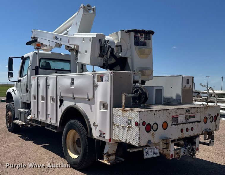 image for item ER2088 2012 Frieghliner Business Class M2 bucket truck