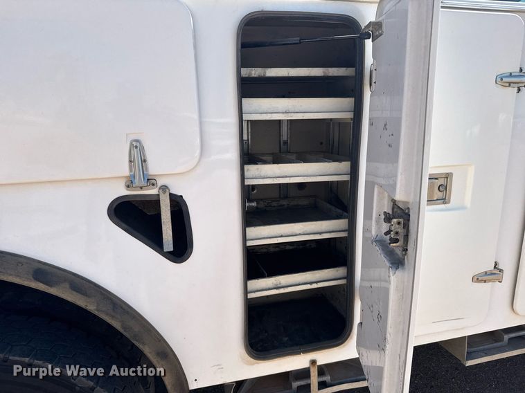 image for item ER2088 2012 Frieghliner Business Class M2 bucket truck