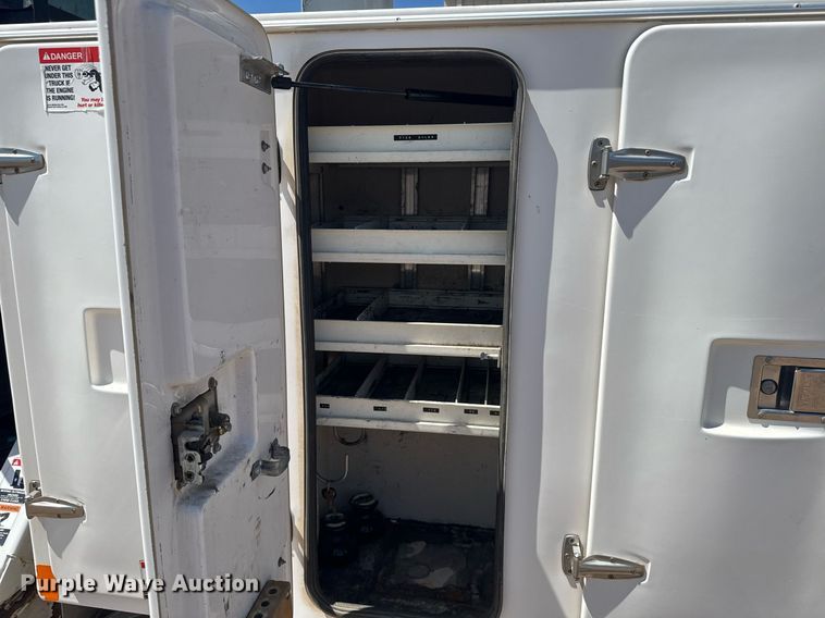 image for item ER2088 2012 Frieghliner Business Class M2 bucket truck