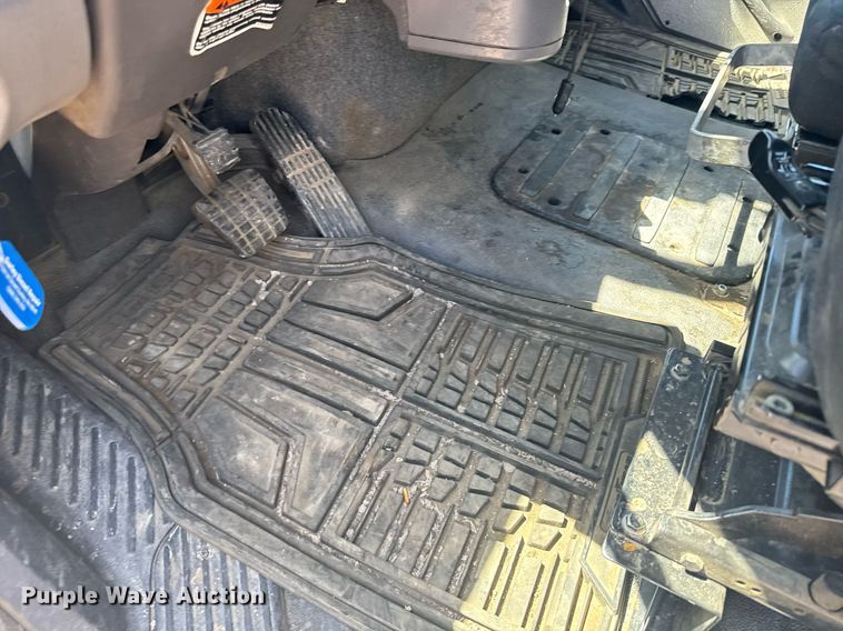 image for item ER2088 2012 Frieghliner Business Class M2 bucket truck