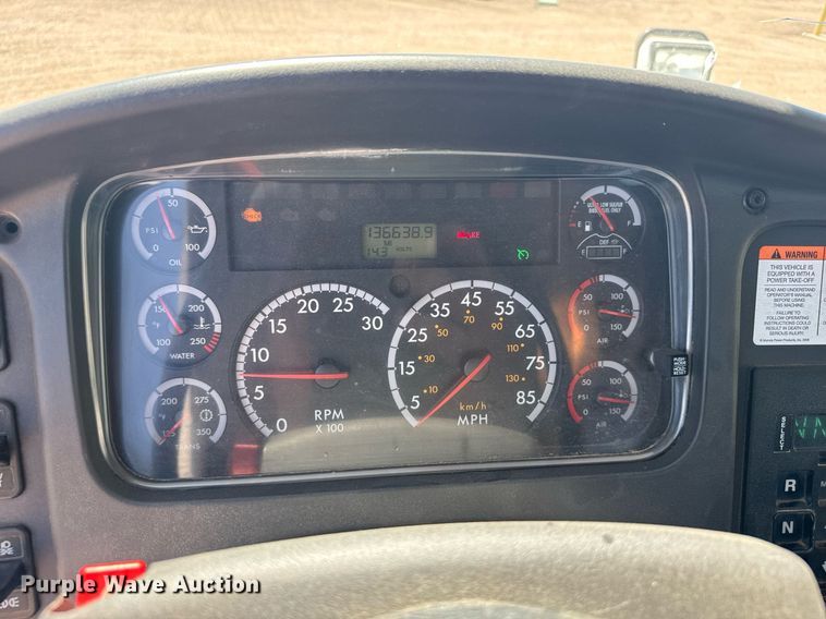 image for item ER2088 2012 Frieghliner Business Class M2 bucket truck