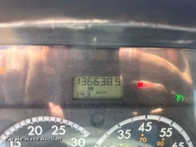 image for item ER2088 2012 Frieghliner Business Class M2 bucket truck