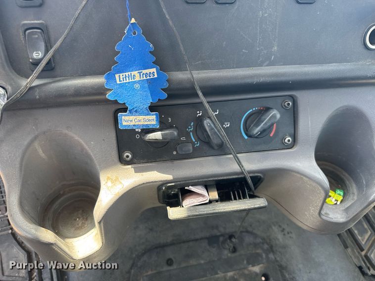 image for item ER2088 2012 Frieghliner Business Class M2 bucket truck