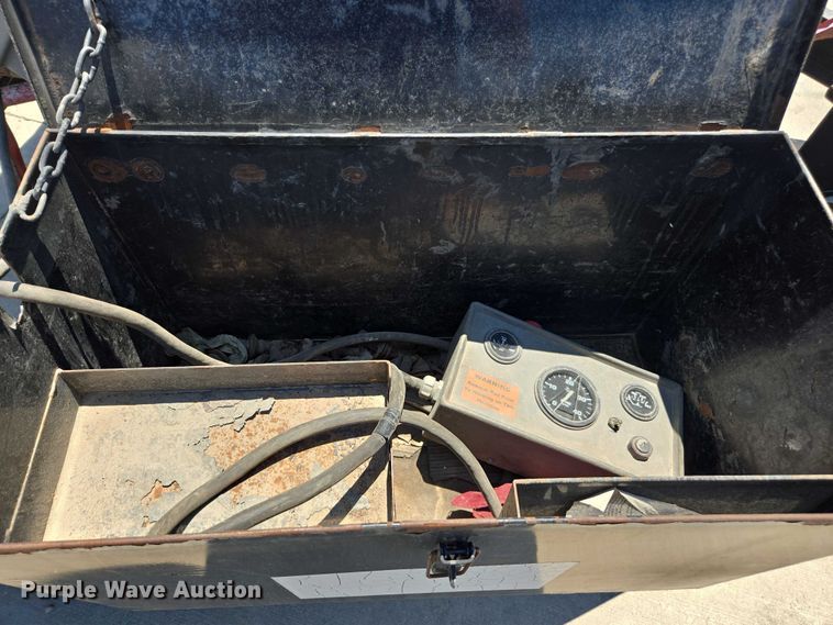 image for item FB9401 2002 Asphalt Zipper AZ-360HD cold planer