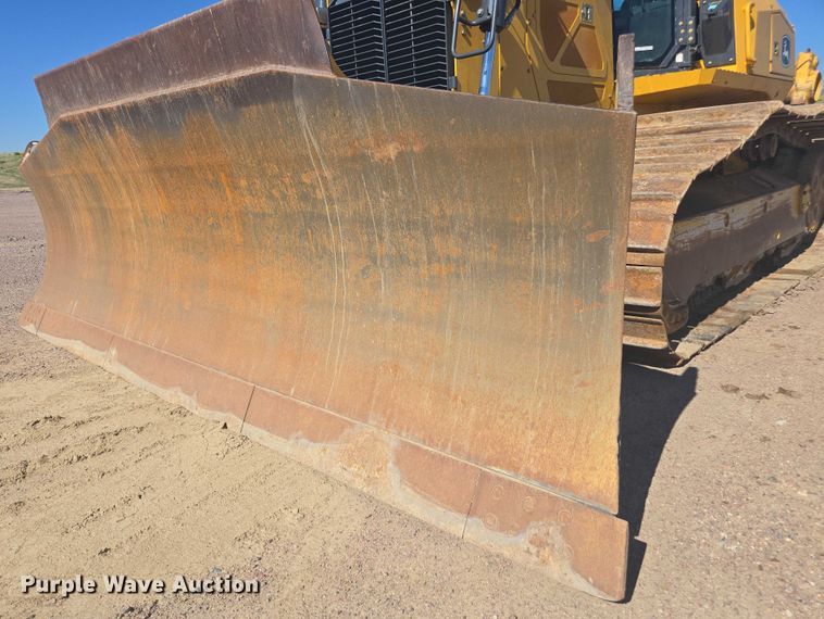 image for item FB9402 2018 John Deere 950K dozer