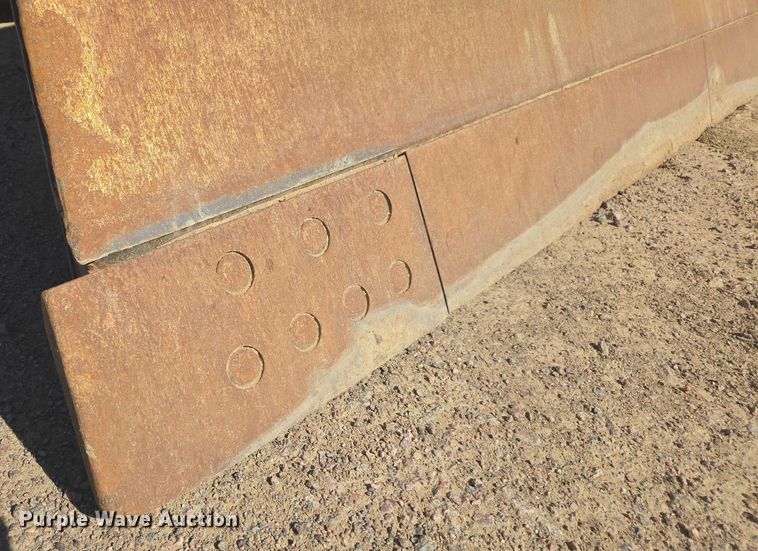 image for item FB9402 2018 John Deere 950K dozer